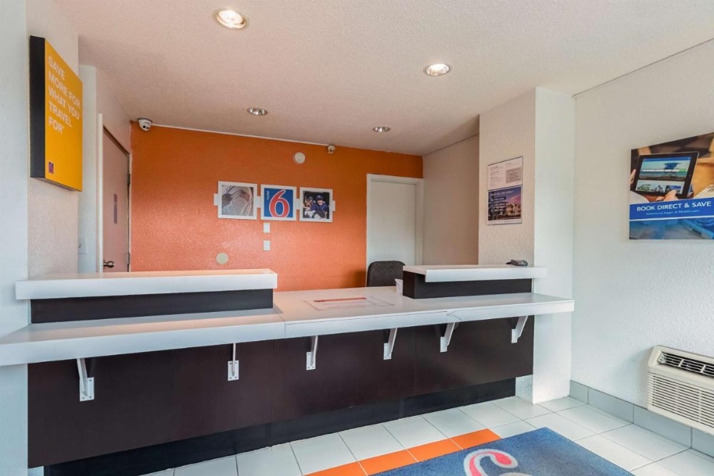Motel 6-Beaverton, OR Image 6